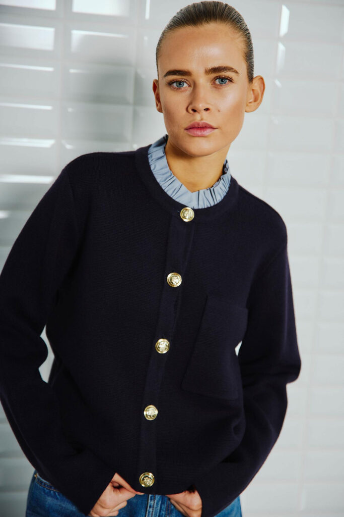 Cardigan Donna Whitblack Celeste in Lana Merino Blu Navy con Colletto Removibile – WBLCELESTE